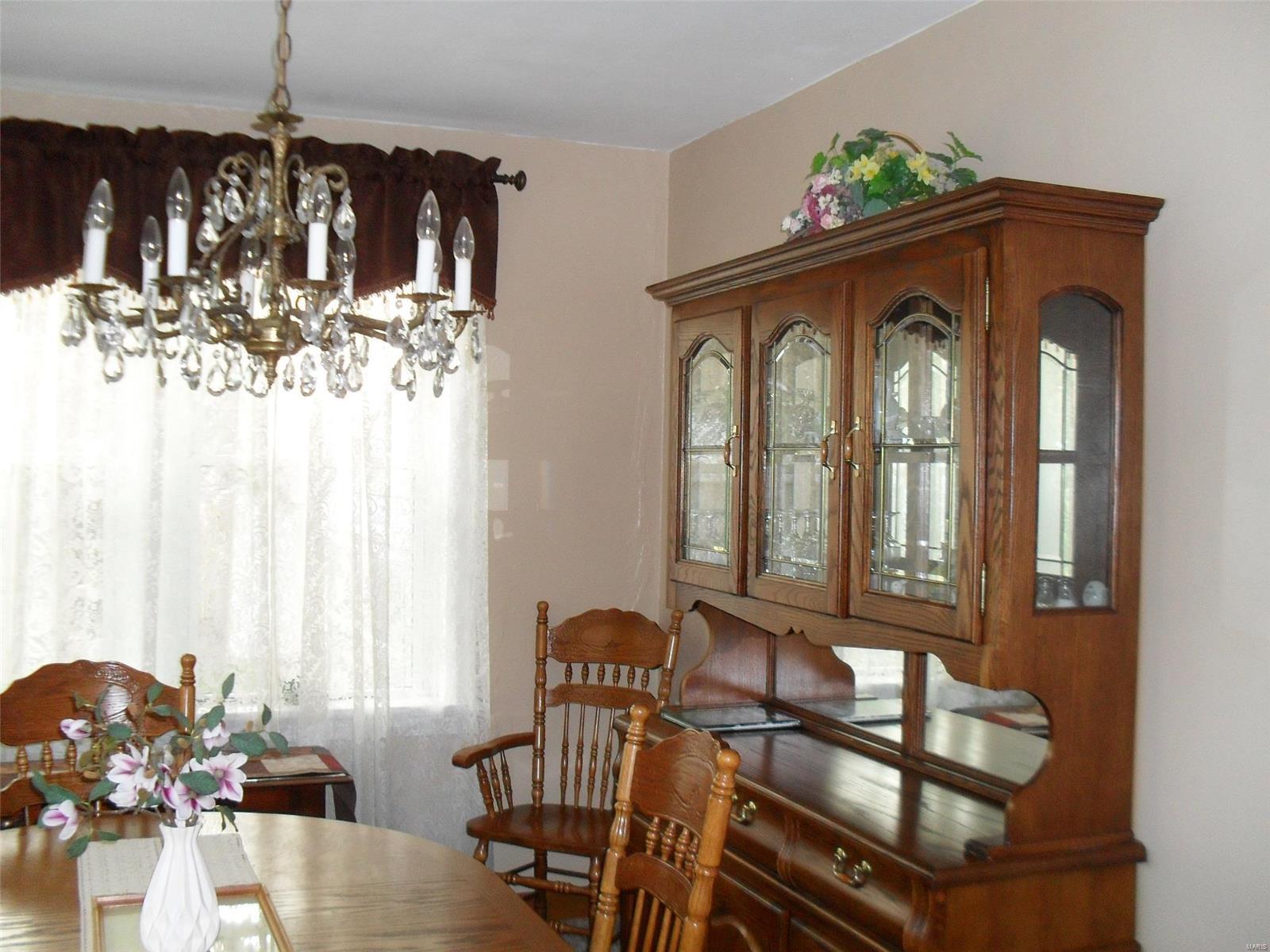 1332 Telegraph Road St. Louis, MO 63125 - Photo 7 of 14 Gallery Image 7