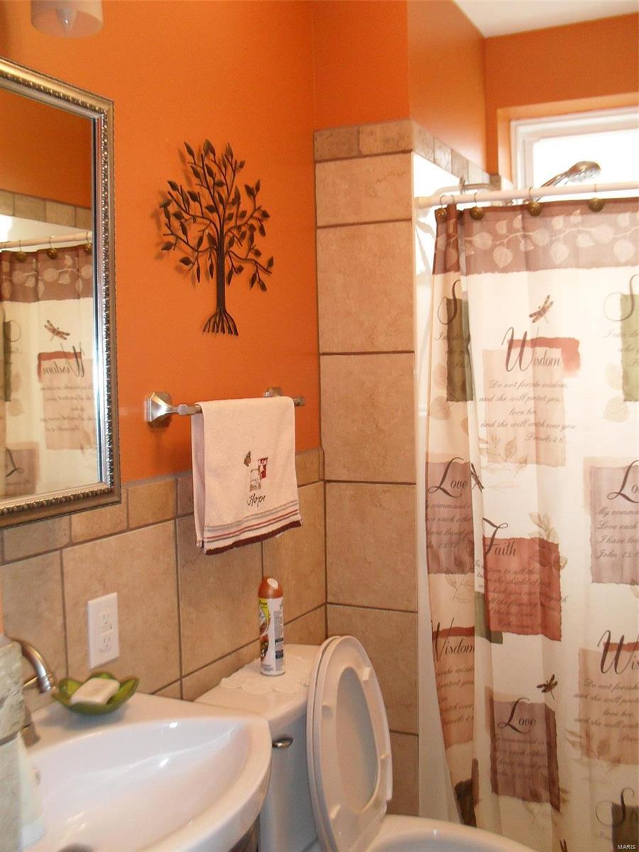 1332 Telegraph Road St. Louis, MO 63125 - Photo 9 of 14 Gallery Image 9