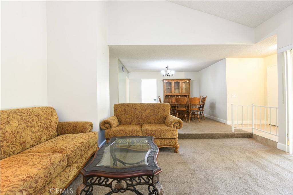 5468 Apricot Lane Riverside, CA 92506 - Photo 7 of 23 Gallery Image 7