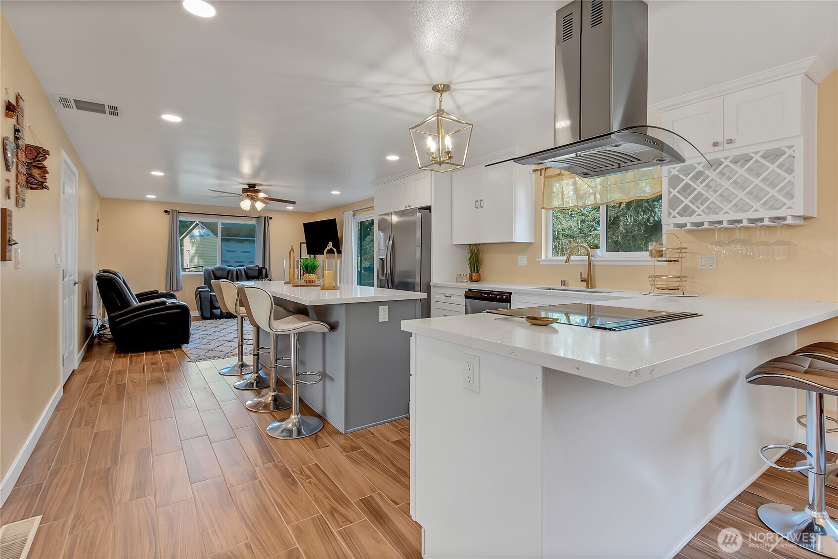 3205 192nd Street East Tacoma, WA 98446 - Photo 7 of 32