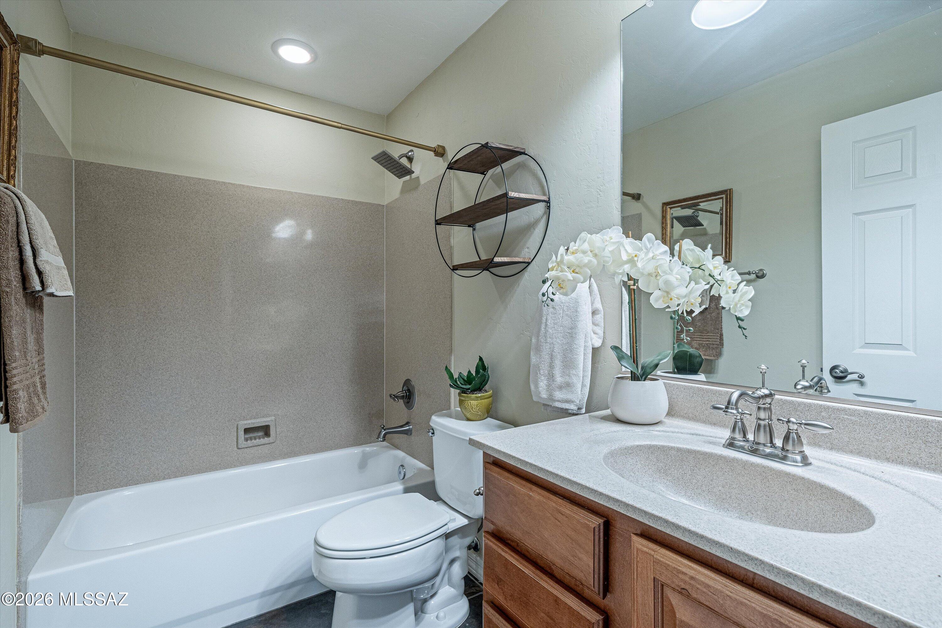 3614 East Canter Road Tucson, AZ 85739 - Photo 33 of 46 38-Guest Bathroom