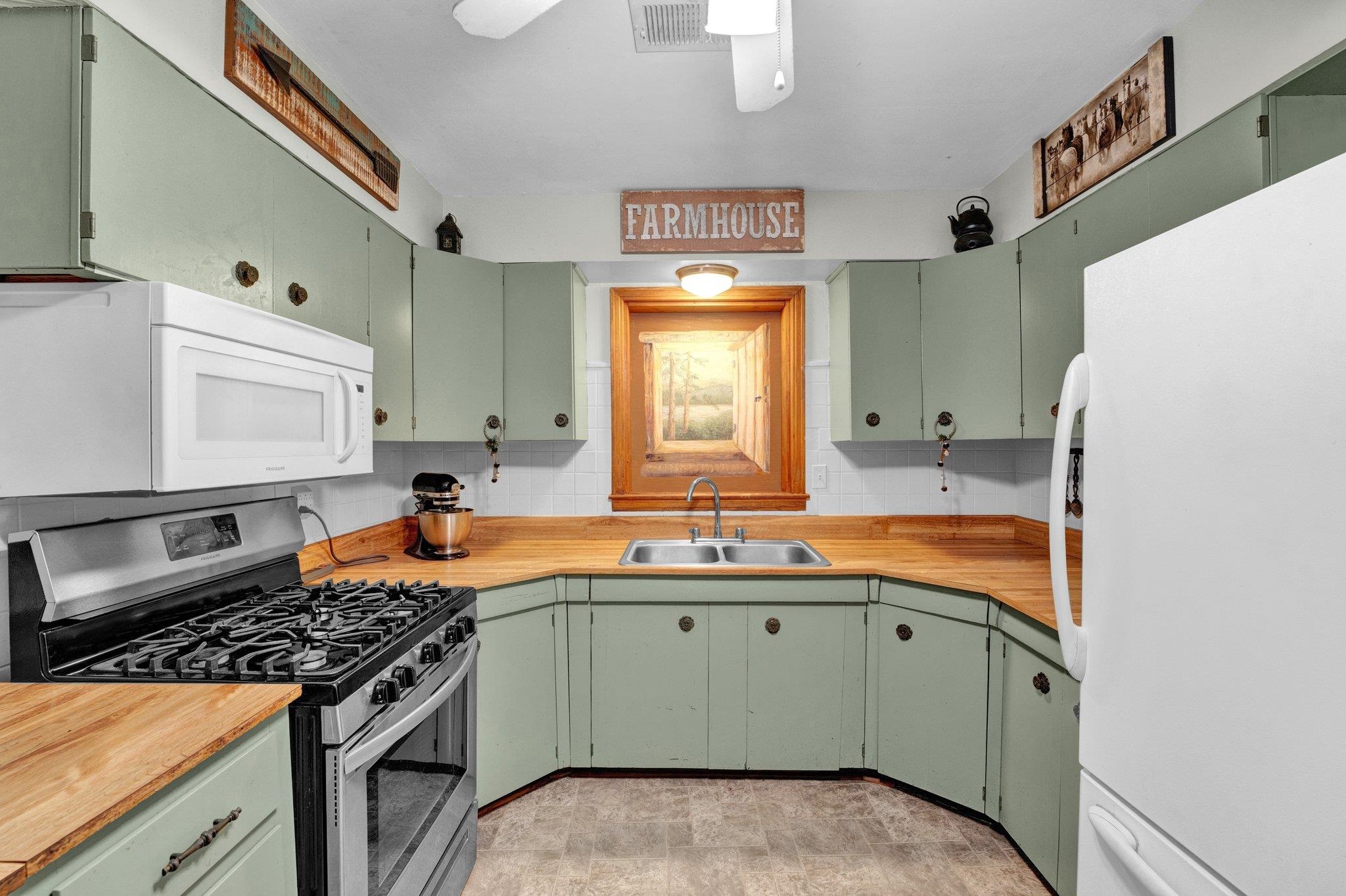 3945 Crenshaw Road Millington, TN 38053 - Photo 9 of 32 Gallery Image 9