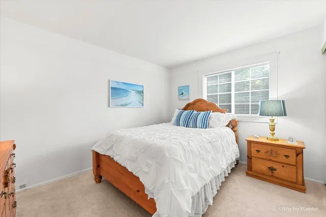 $425,000 | 2819 Sun Valley Drive, Cary, IL 60013