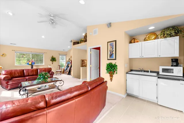 $425,000 | 2819 Sun Valley Drive, Cary, IL 60013