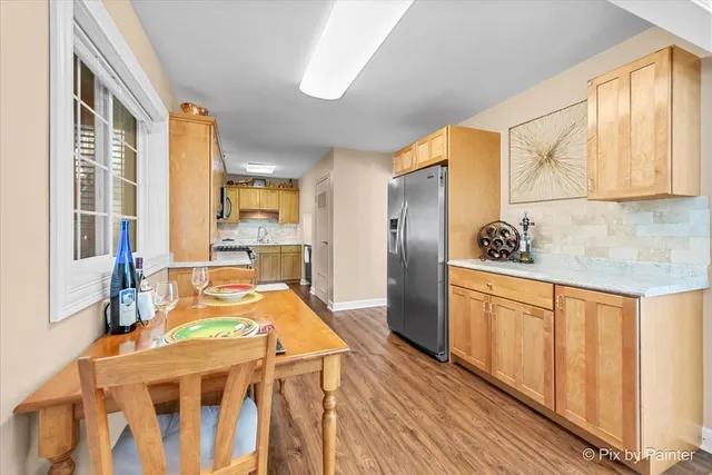 $425,000 | 2819 Sun Valley Drive, Cary, IL 60013