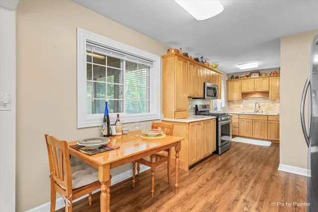 $425,000 | 2819 Sun Valley Drive, Cary, IL 60013