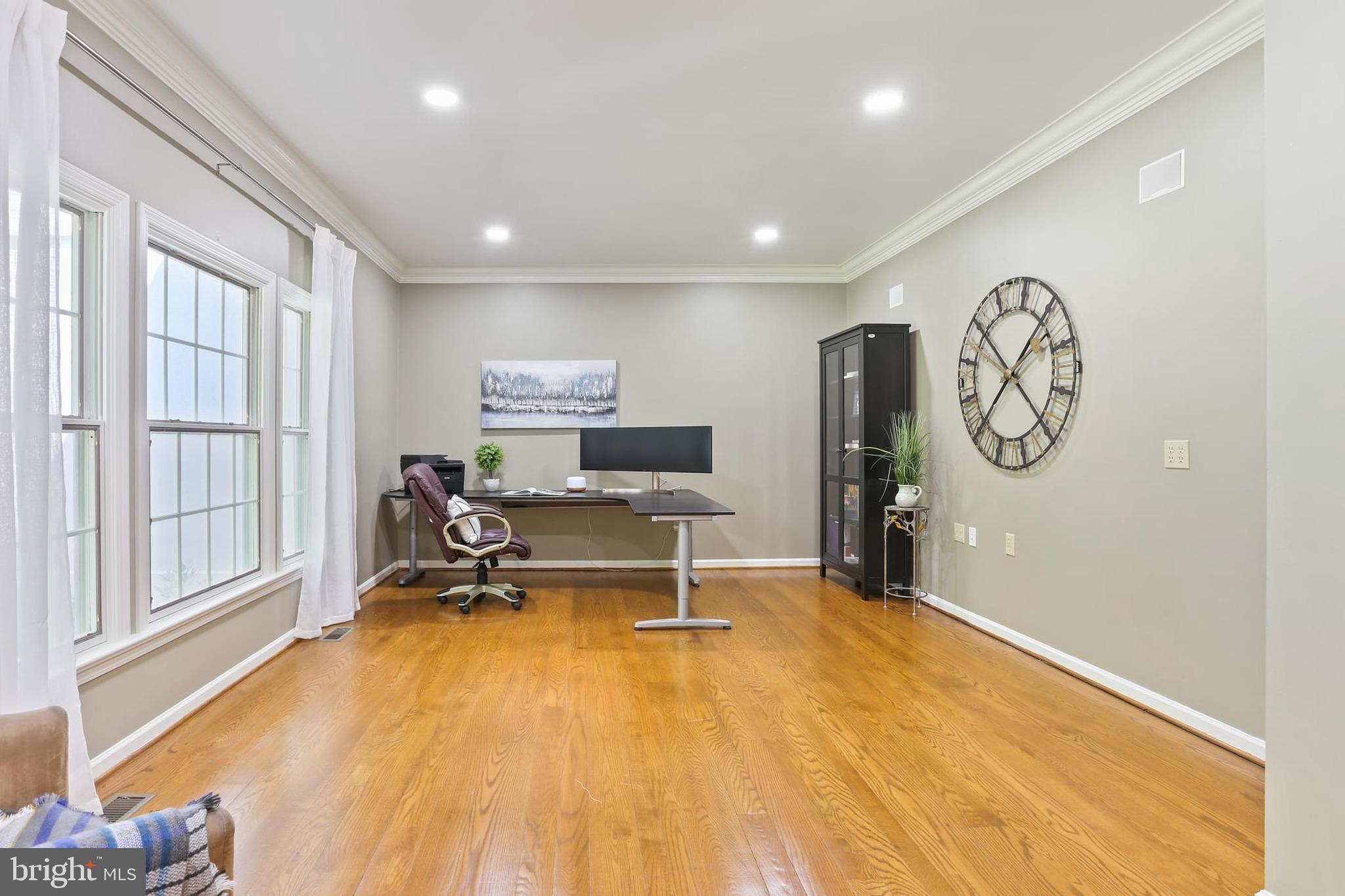 11843 Linden Chapel Road Clarksville, MD 21029 - Photo 15 of 128 Spacious private office, recessed lights