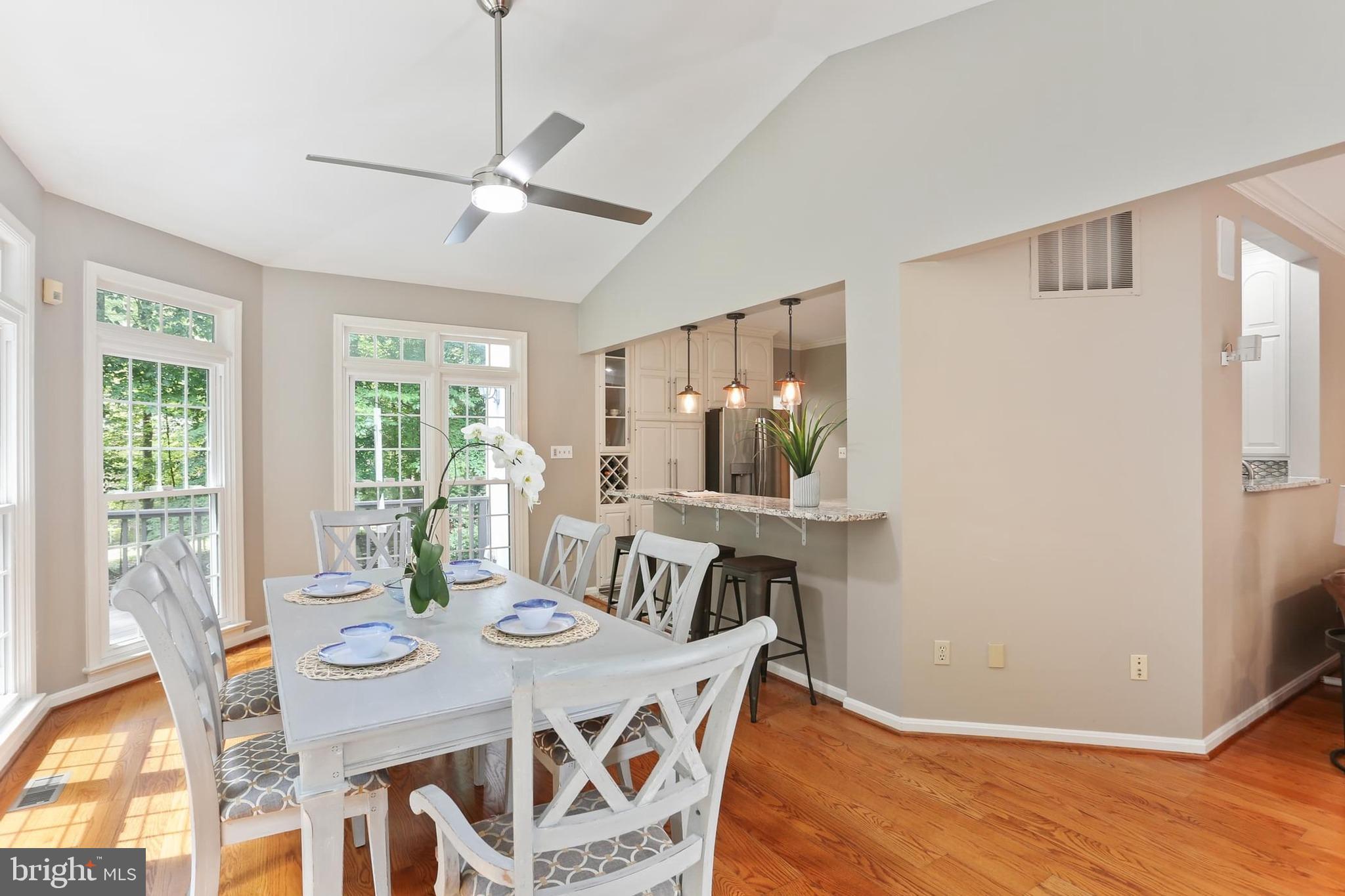 11843 Linden Chapel Road Clarksville, MD 21029 - Photo 20 of 115 Spacious breakfast area connecting to the kitchen