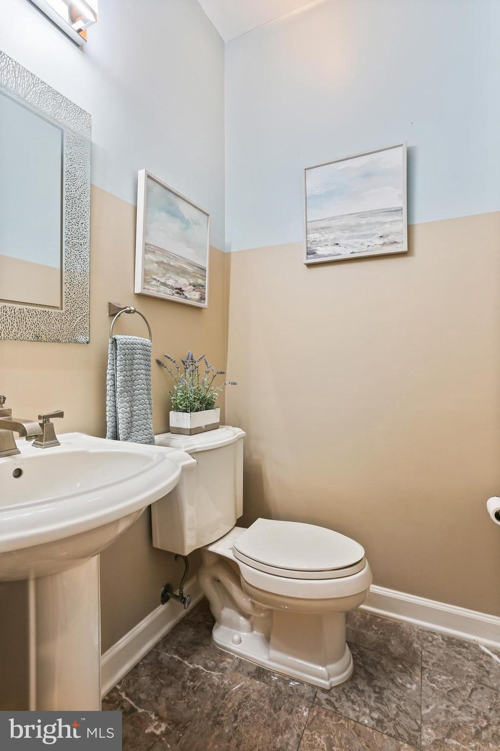 11843 Linden Chapel Road Clarksville, MD 21029 - Photo 24 of 128 a bathroom with a sink toilet and mirror