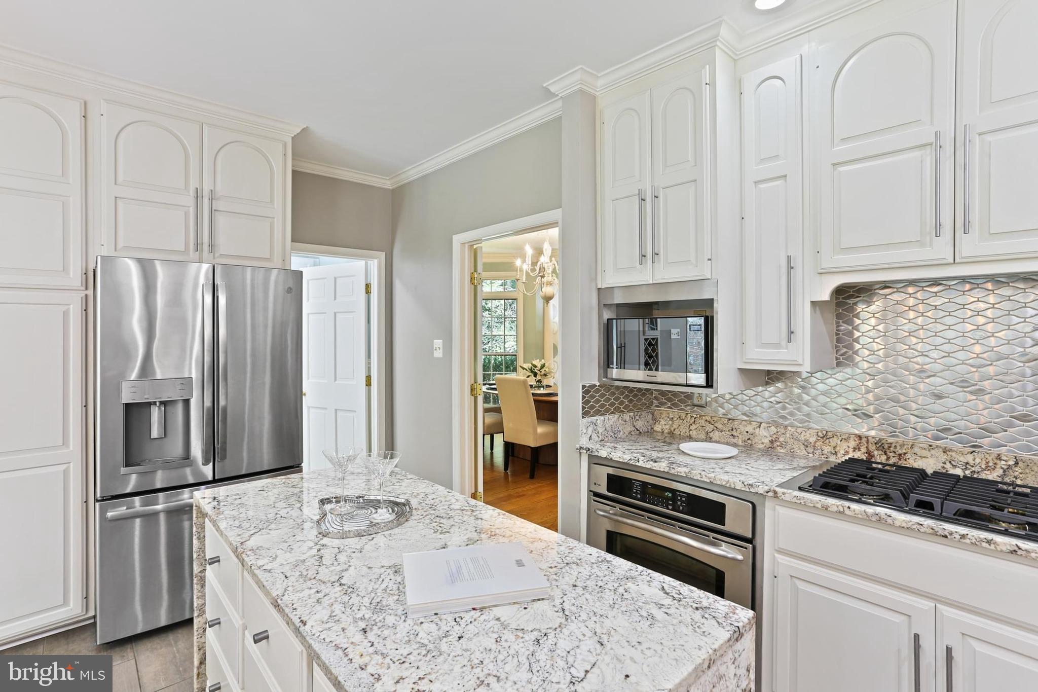 11843 Linden Chapel Road Clarksville, MD 21029 - Photo 28 of 115 Gas cooking