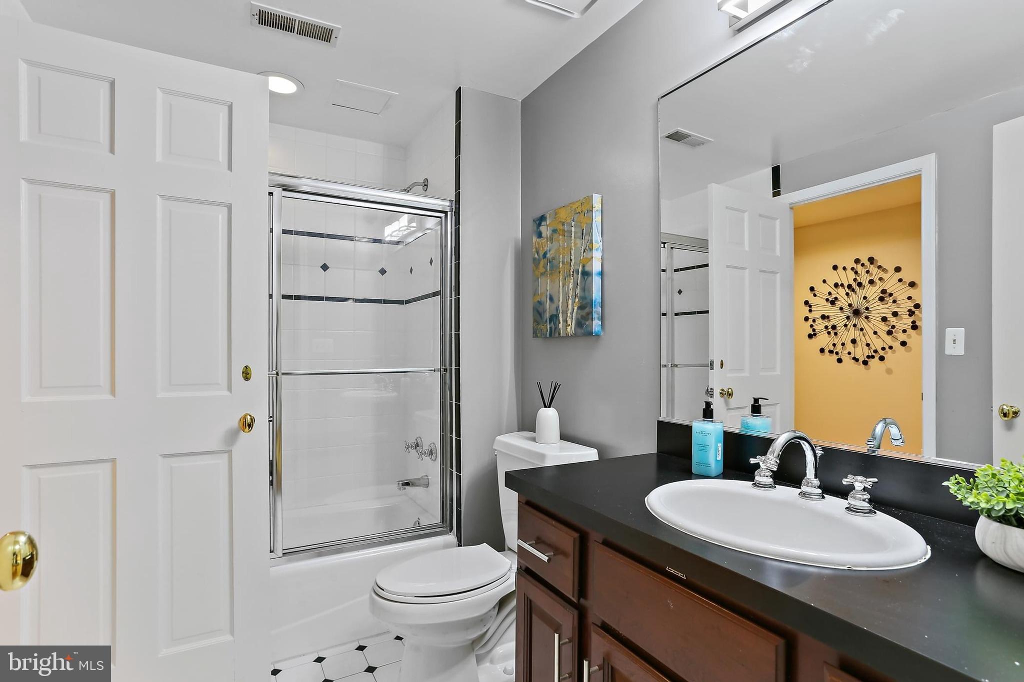 11843 Linden Chapel Road Clarksville, MD 21029 - Photo 83 of 128 4th full bathroom