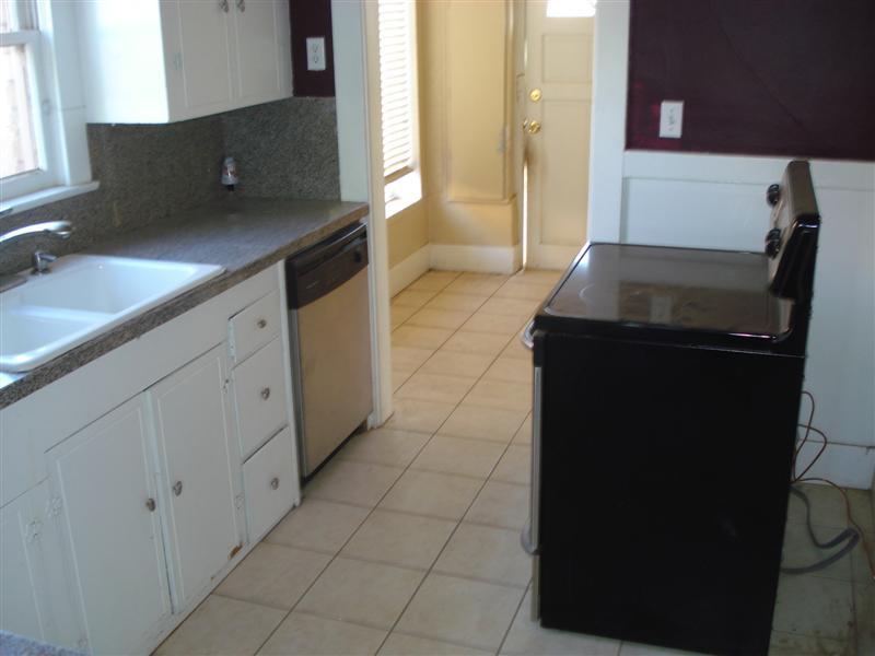 905 East Granada Road Phoenix, AZ 85006 - Photo 4 of 8 Kitchen