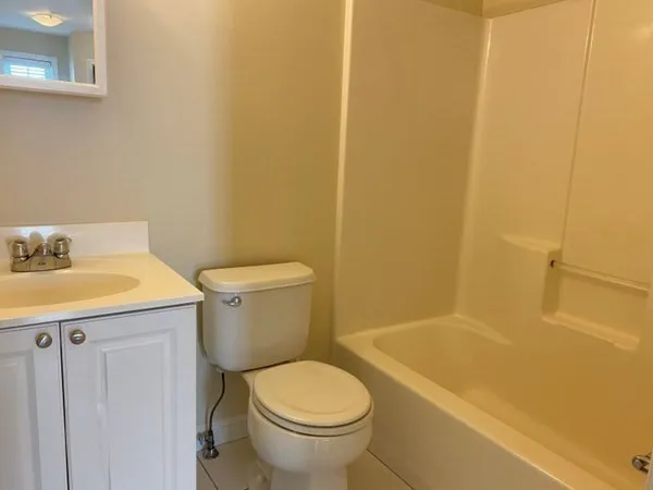 $2,700 | 75 Mystic Street, Unit 3, Arlington, MA 02474