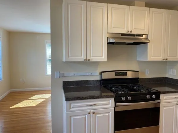 $2,700 | 75 Mystic Street, Unit 3, Arlington, MA 02474