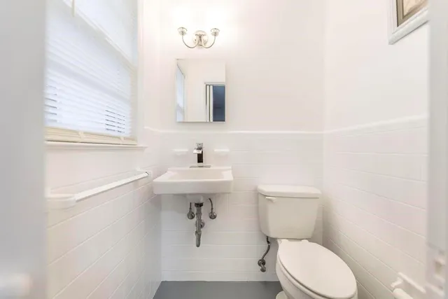 $330,000 | 913 7th Avenue, Albany, GA 31701