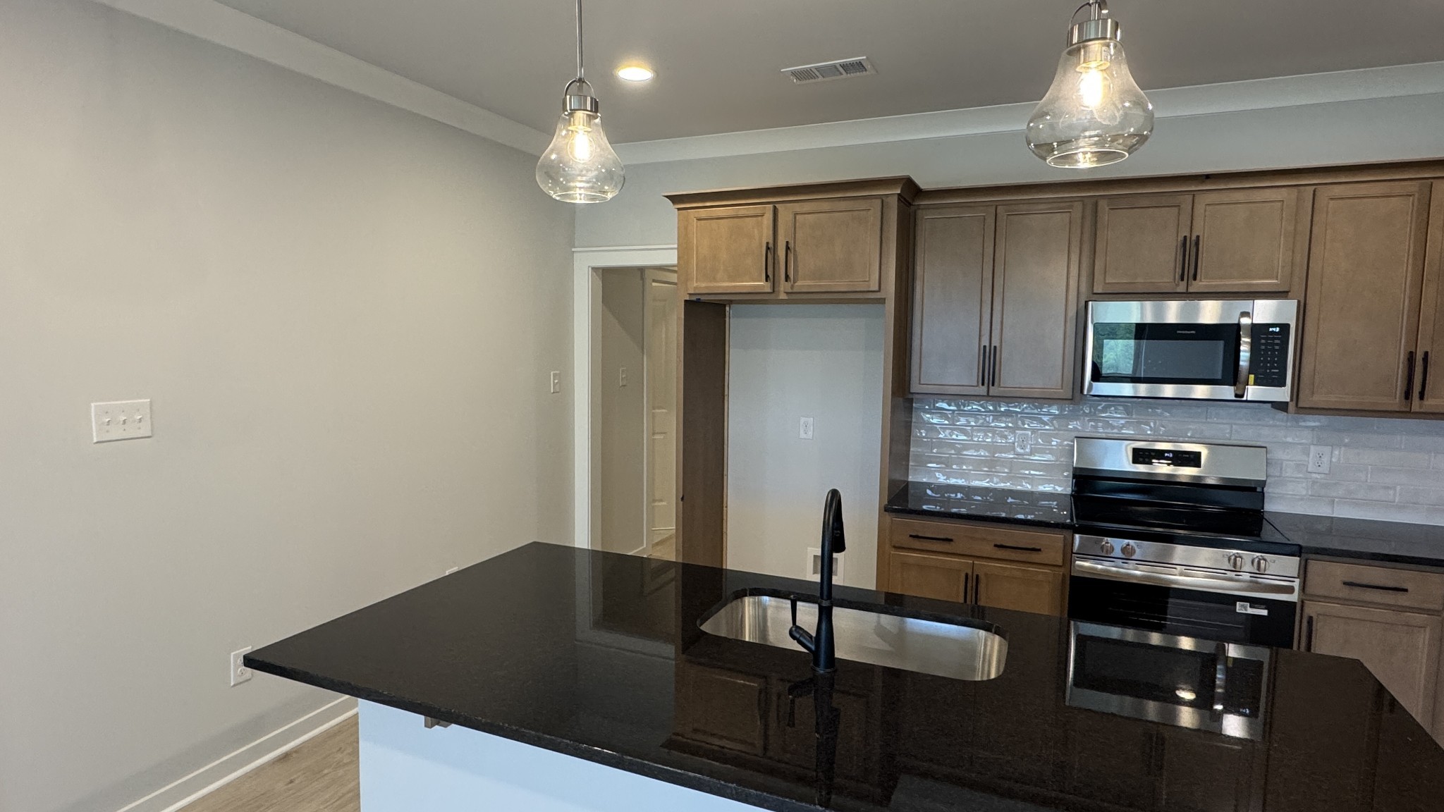 3504 Oakland Road Springfield, TN 37172 - Photo 4 of 25