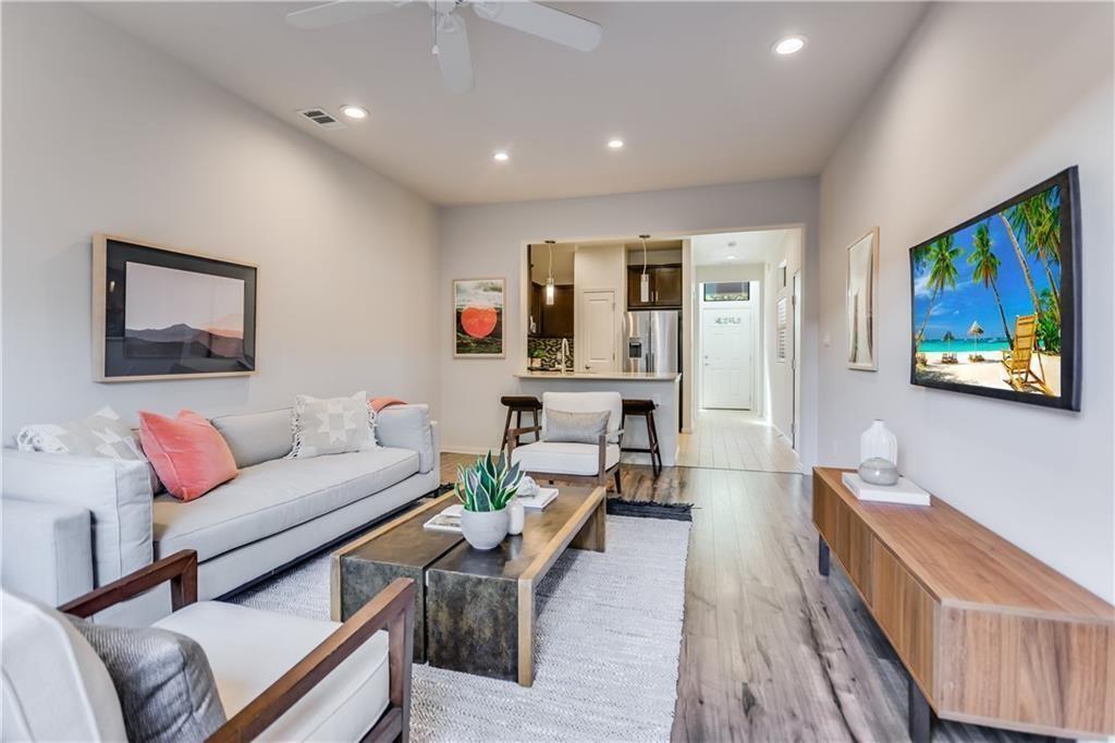 124 Cumberland Road, Unit 303 Austin, TX 78704 - Photo 3 of 21
