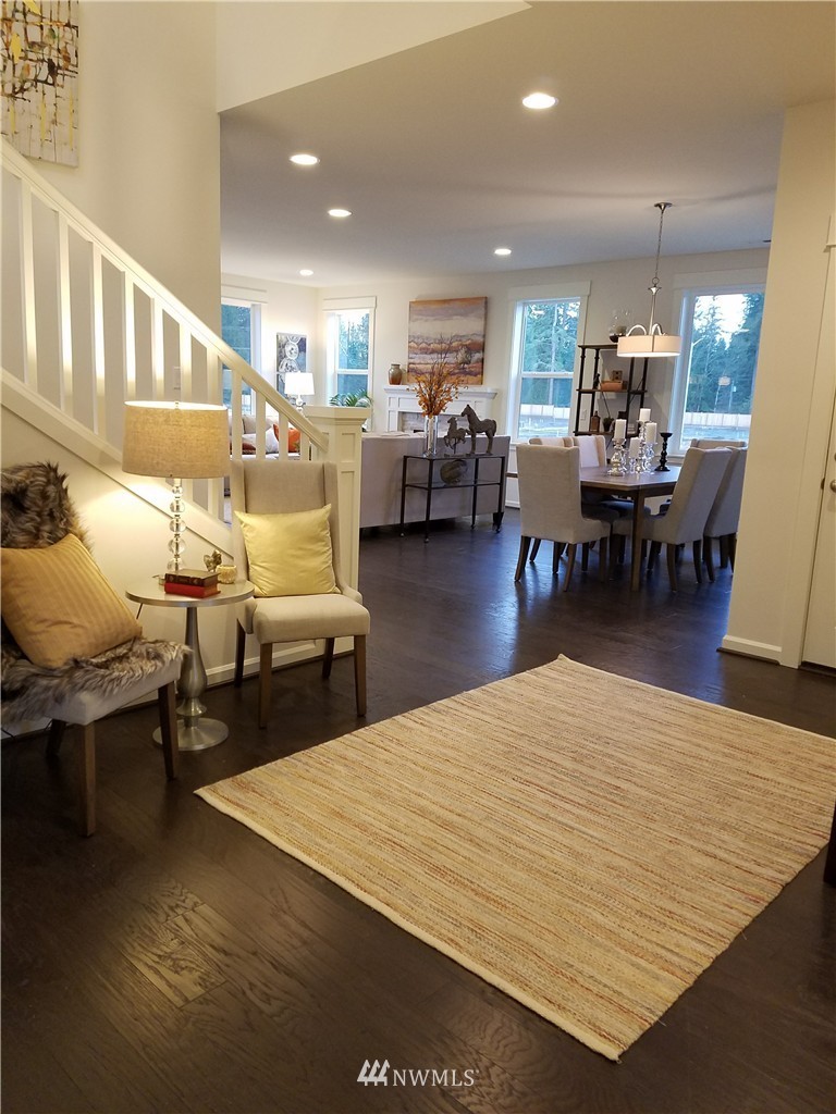 18615 45th Avenue Southeast Bothell, WA 98012 - Photo 3 of 24 Gallery Image 3