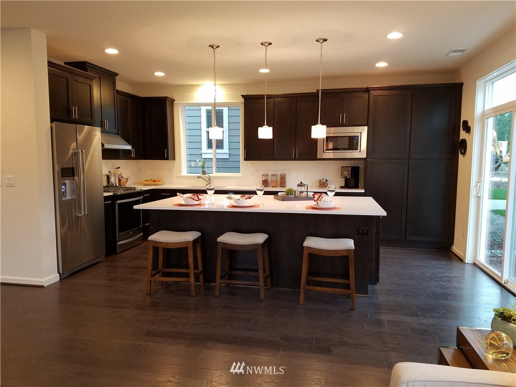 18615 45th Avenue Southeast Bothell, WA 98012 - Photo 5 of 24 Gallery Image 5