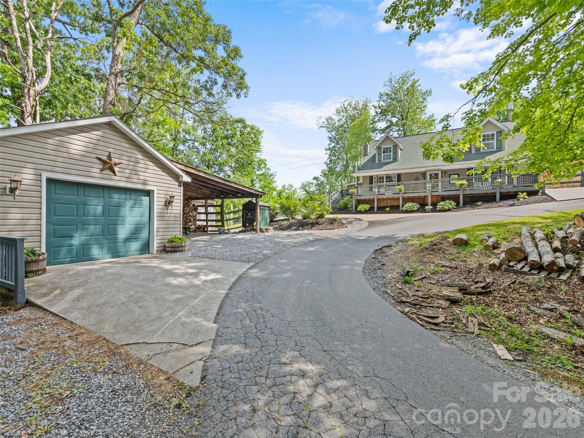 222 Thistle Ridge Clyde, NC 28721 - Photo 2 of 31