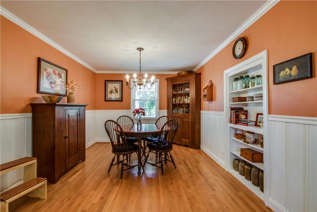 1979 Baker Road Goodlettsville, TN 37072 - Photo 5 of 20 Large country kitchen with eat-in area