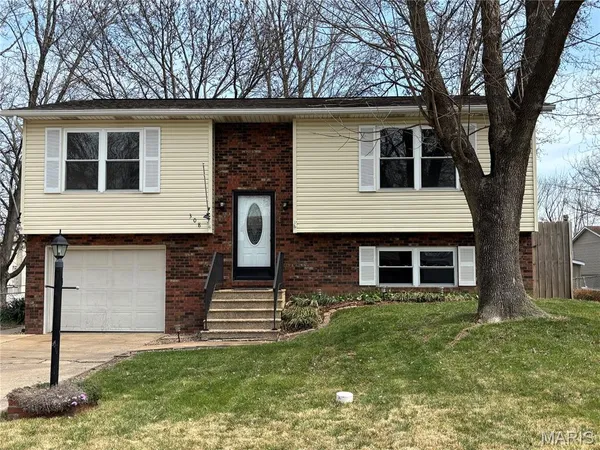 $255,000 | 308 Las Olas Drive, Belleville, IL 62221