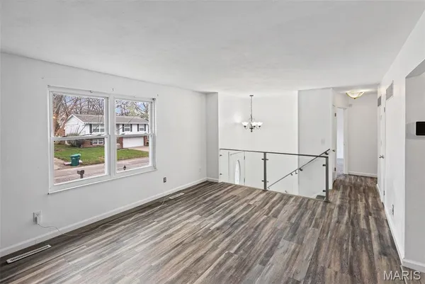 $255,000 | 308 Las Olas Drive, Belleville, IL 62221
