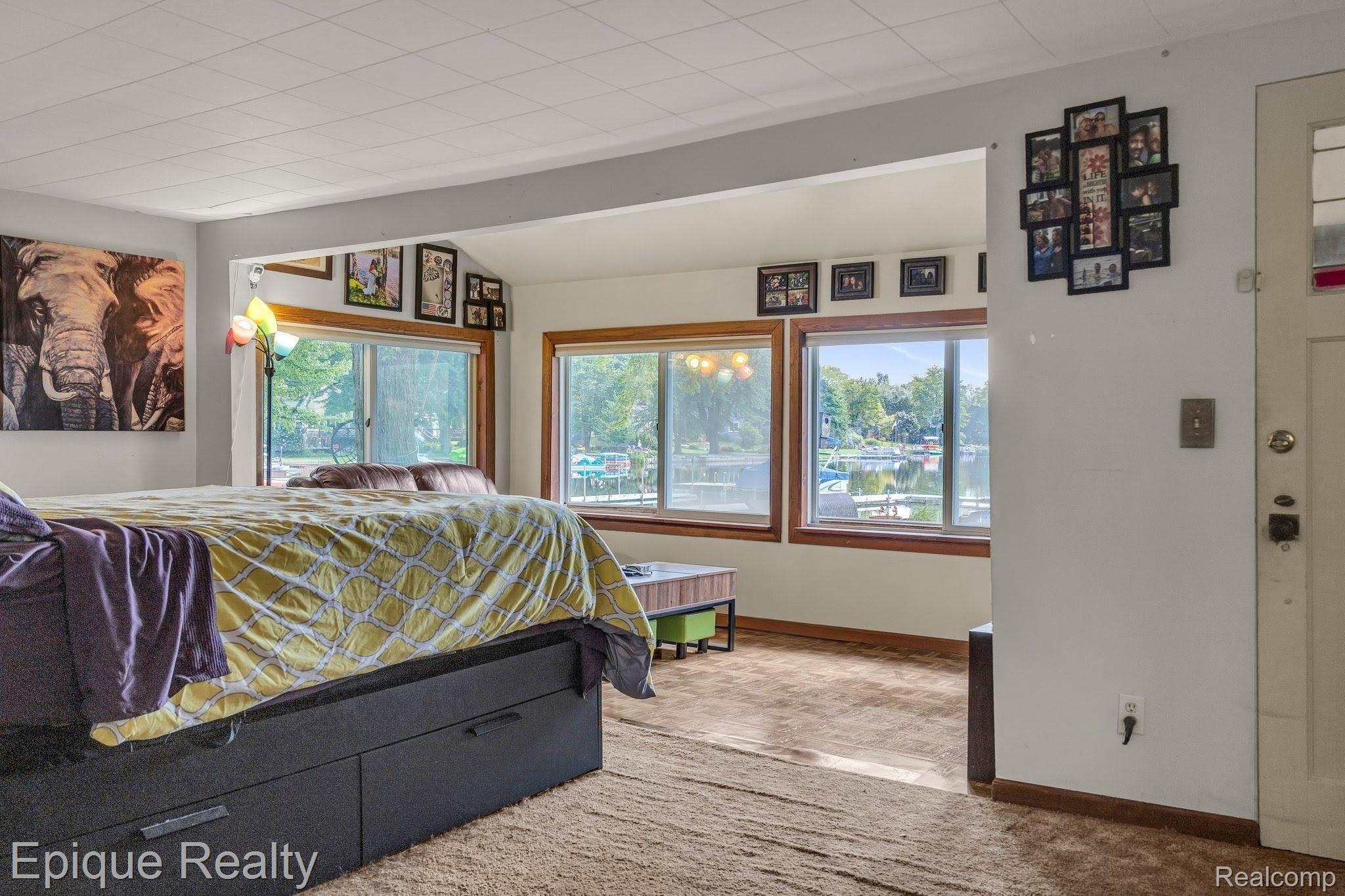 6818 Rink Drive Brighton, MI 48114 - Photo 14 of 27 Gallery Image 14