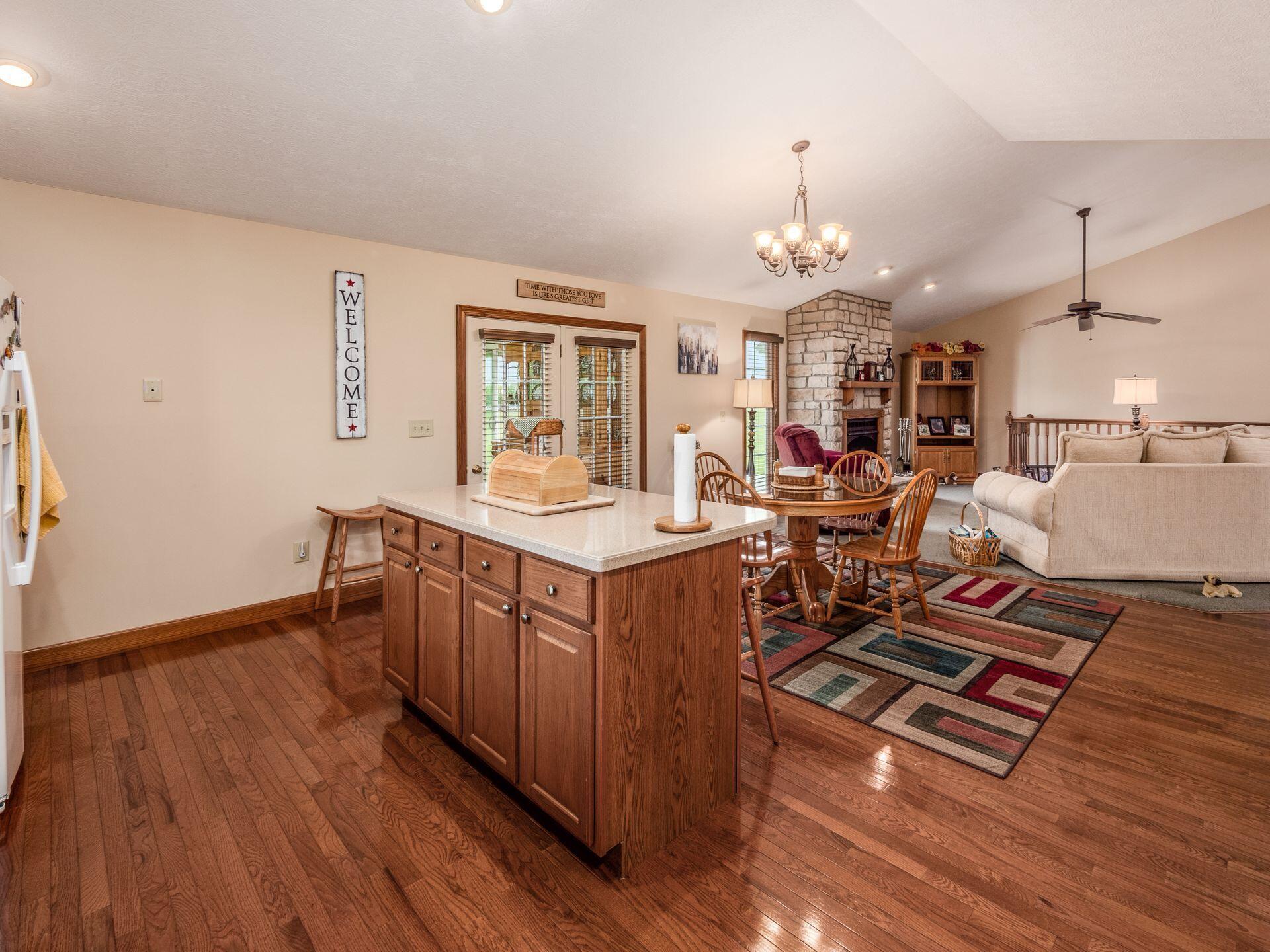 12540 Walker Road Ashville, OH 43103 - Photo 24 of 64 island
