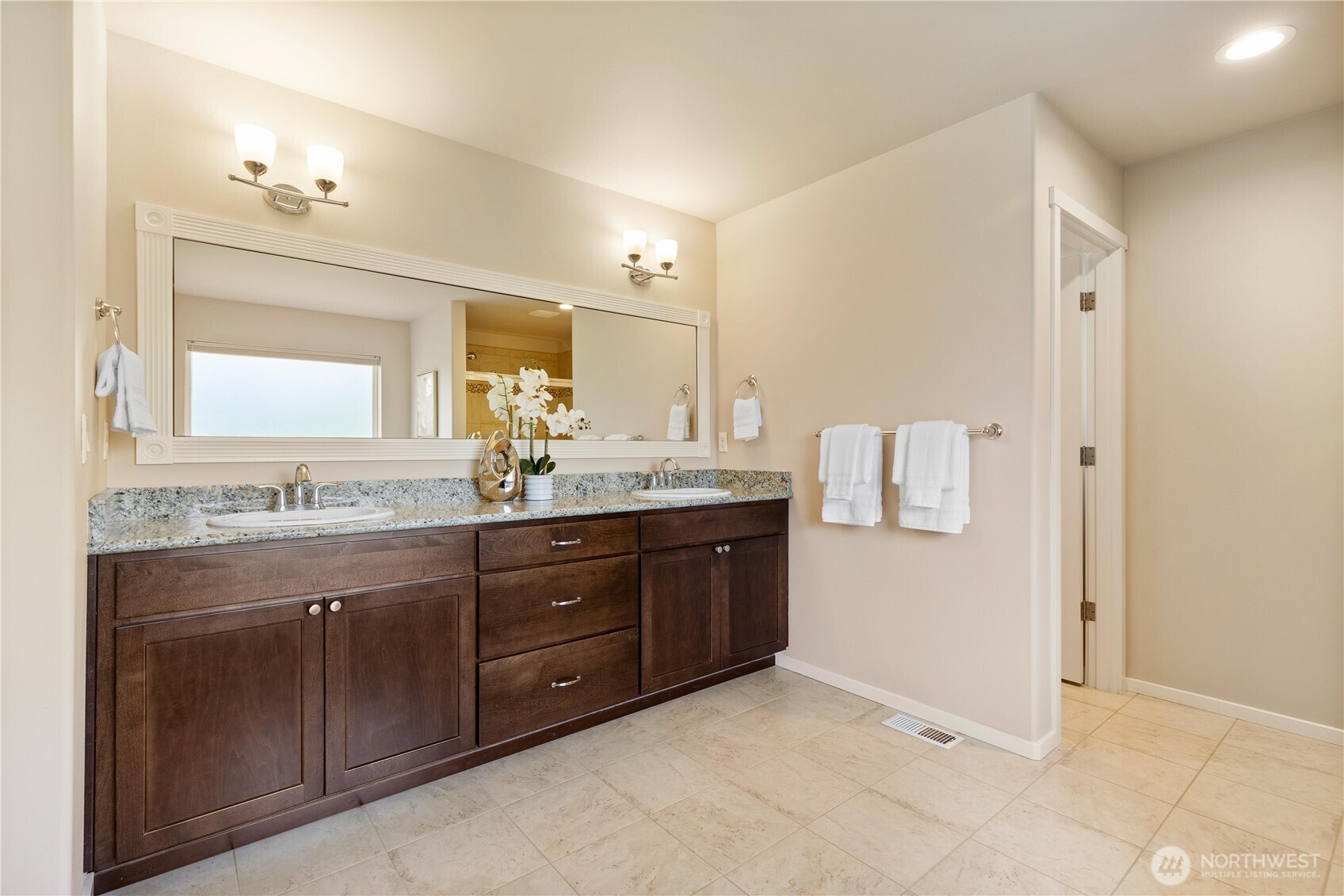 22313 38th Avenue Southeast Bothell, WA 98021 - Photo 27 of 38