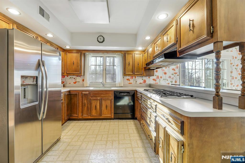 32 Litchfield Way Alpine, NJ 07620 - Photo 12 of 30