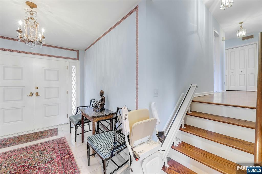 32 Litchfield Way Alpine, NJ 07620 - Photo 18 of 30