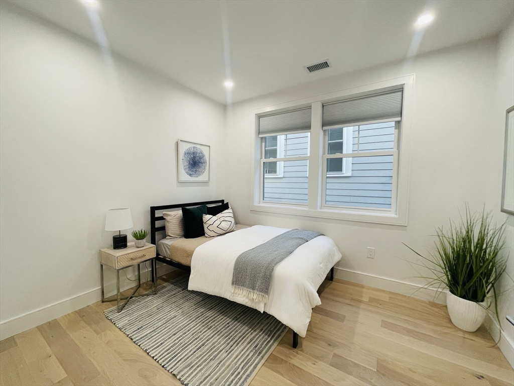 106 Webster Street, Unit 201 Boston, MA 02128 - Photo 18 of 33