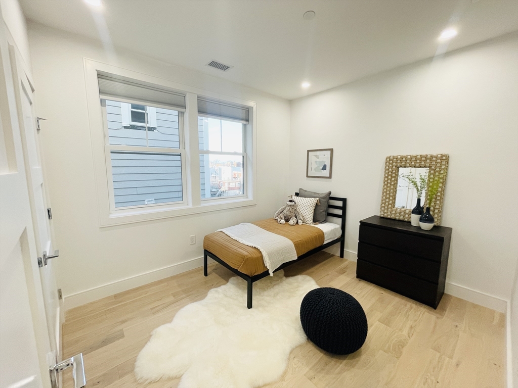 106 Webster Street, Unit 201 Boston, MA 02128 - Photo 20 of 33