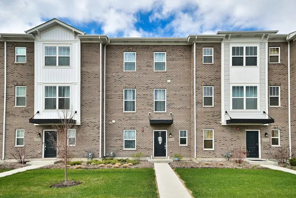 $449,900 | 1538 Times Drive, Des Plaines, IL 60018