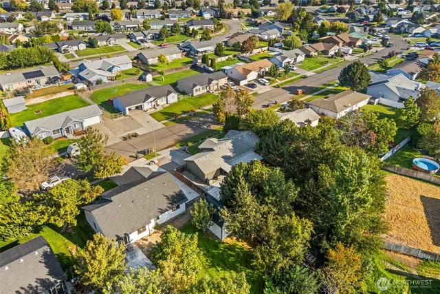 $369,900 | 4906 Kalahari Drive, Pasco, WA 99301