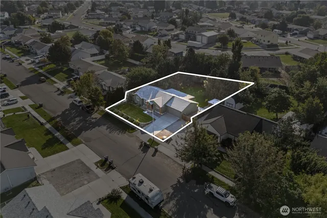 $369,900 | 4906 Kalahari Drive, Pasco, WA 99301