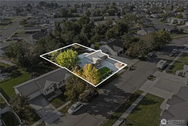 $369,900 | 4906 Kalahari Drive, Pasco, WA 99301