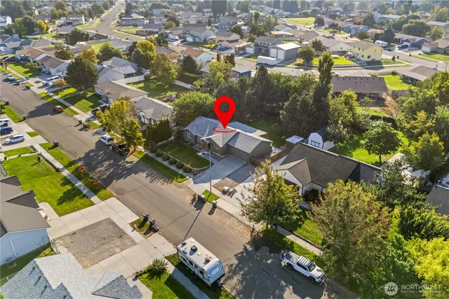 $369,900 | 4906 Kalahari Drive, Pasco, WA 99301