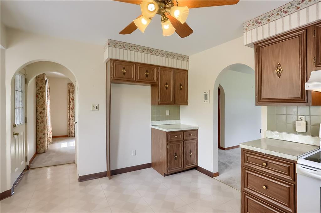 420 Big Knob Road Rochester, PA 15074 - Photo 9 of 24 a spacious bathroom with a double vanity sink and a mirror
