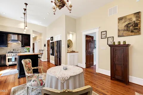 $1,295,000 | 225 Elm Street, Raleigh, NC 27601