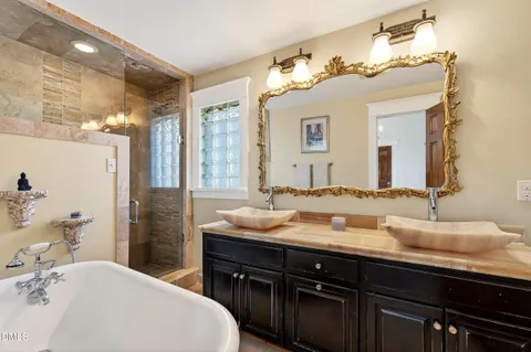 $1,295,000 | 225 Elm Street, Raleigh, NC 27601