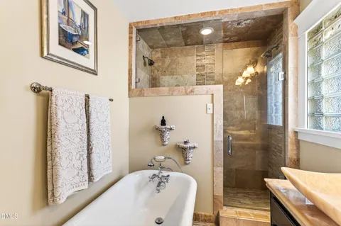 $1,295,000 | 225 Elm Street, Raleigh, NC 27601