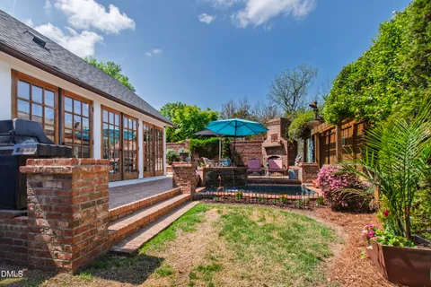 $1,295,000 | 225 Elm Street, Raleigh, NC 27601