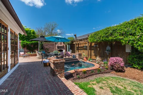 $1,295,000 | 225 Elm Street, Raleigh, NC 27601