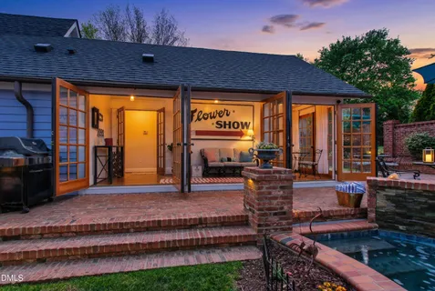 $1,295,000 | 225 Elm Street, Raleigh, NC 27601