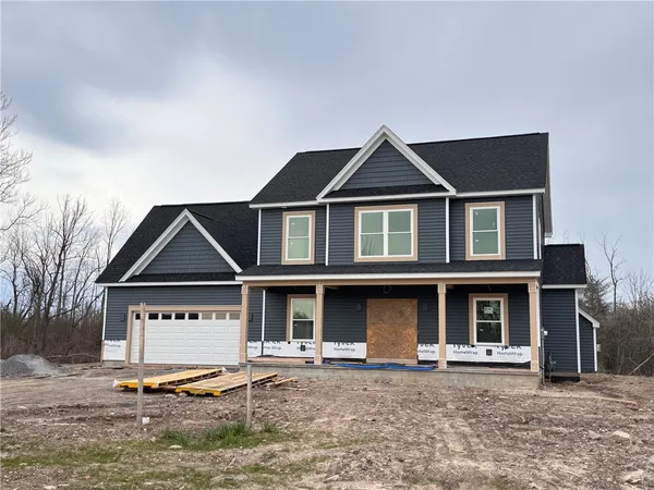 $599,900 | 230 Bronze Leaf Trail, Greece, NY 14612