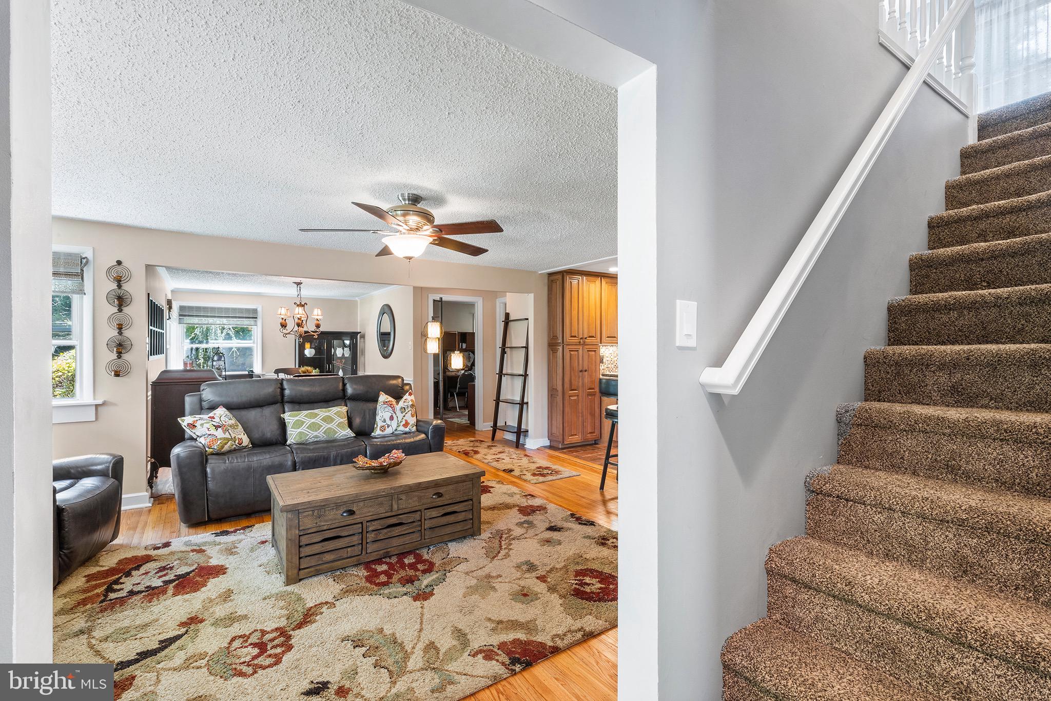 526 Pinney Road Huntingdon Valley, PA 19006 - Photo 5 of 49 Gallery Image 5