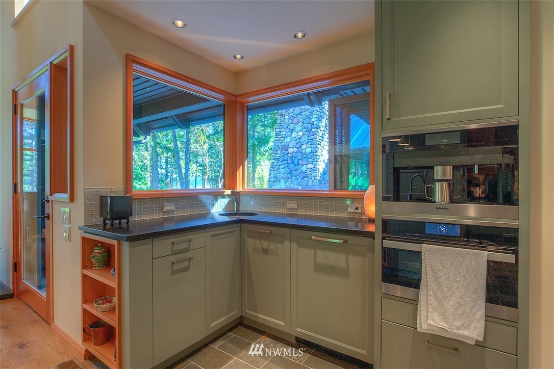 531 Old Farm Road Orcas Island, WA 98280 - Photo 16 of 40 Gallery Image 16