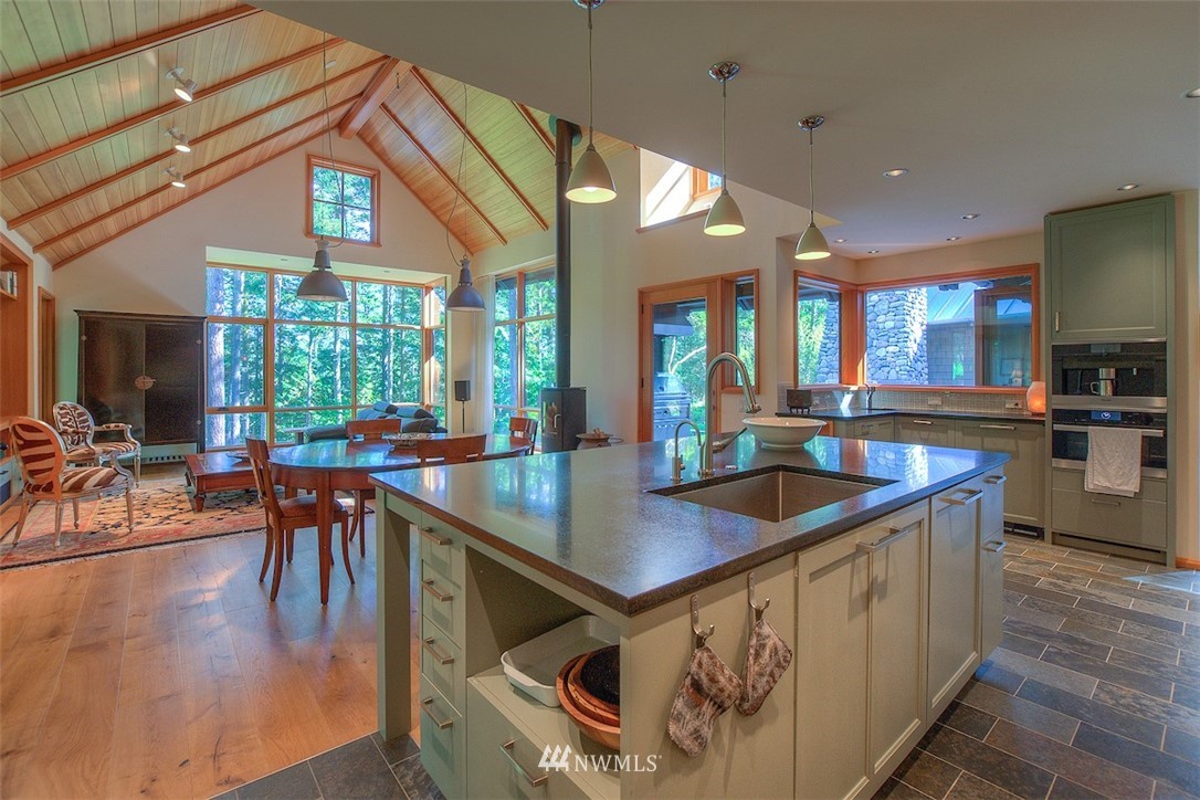 531 Old Farm Road Orcas Island, WA 98280 - Photo 17 of 40 Gallery Image 17